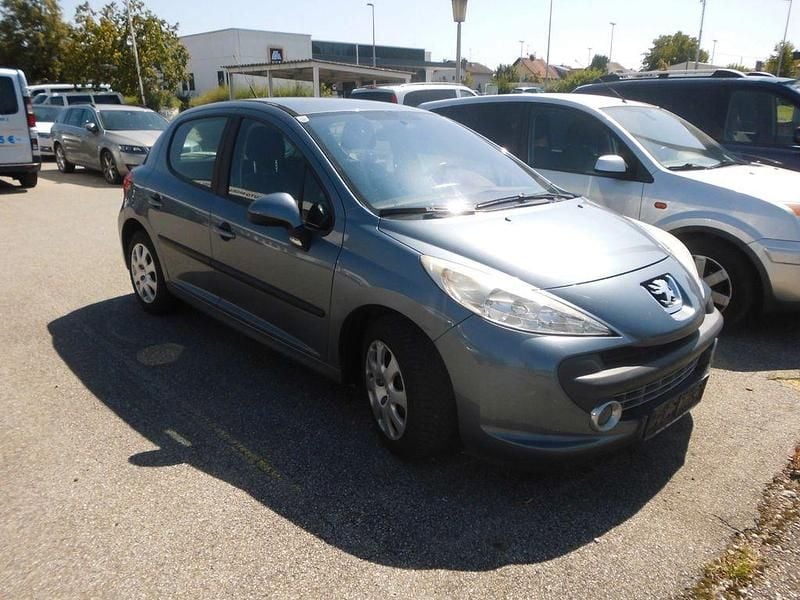 Grau Gebraucht 2007 Peugeot 207 Limousine | 1.690 € (Guter Preis) - Bild 1/4