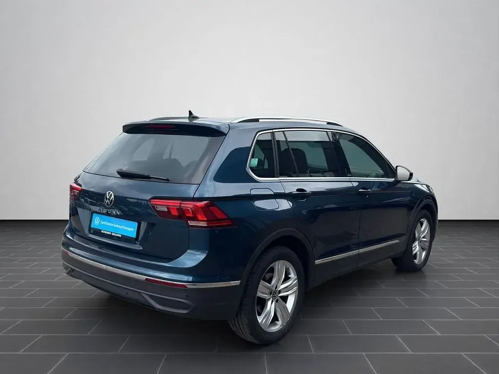 Gebraucht VW Tiguan Move 150 PS (110 kW) 2023 Nightshade blue metallic (metallic) SUV