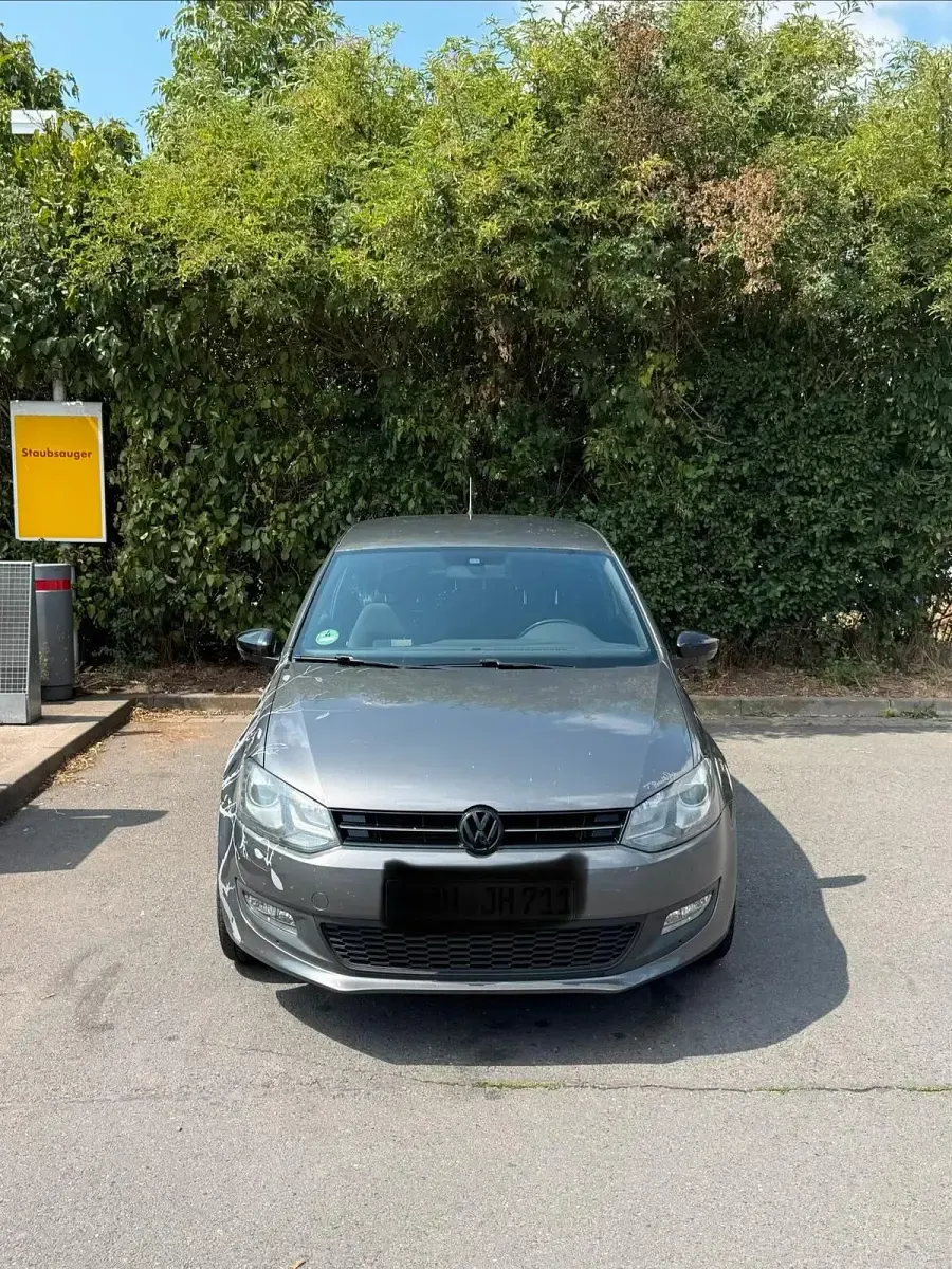 Gebraucht VW Polo 105 PS (77 kW) 2013 Grau Kleinwagen