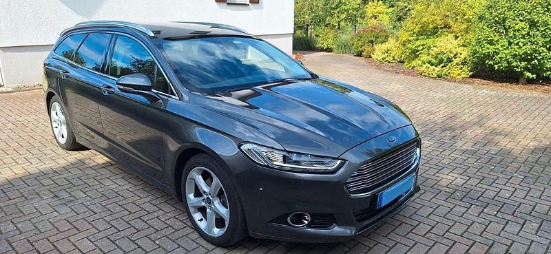 Grau Gebraucht 2018 Ford Mondeo Titanium Kombi | 13.500 € (Guter Preis) - Bild 1/4