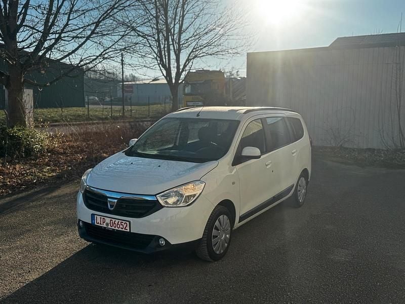 Gebraucht Dacia Lodgy 131 PS (96 kW) 2017 Weiß Van / Kleinbus