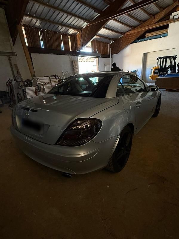 Gebraucht Mercedes SLK280 231 PS (169 kW) 2006 Silber Cabrio