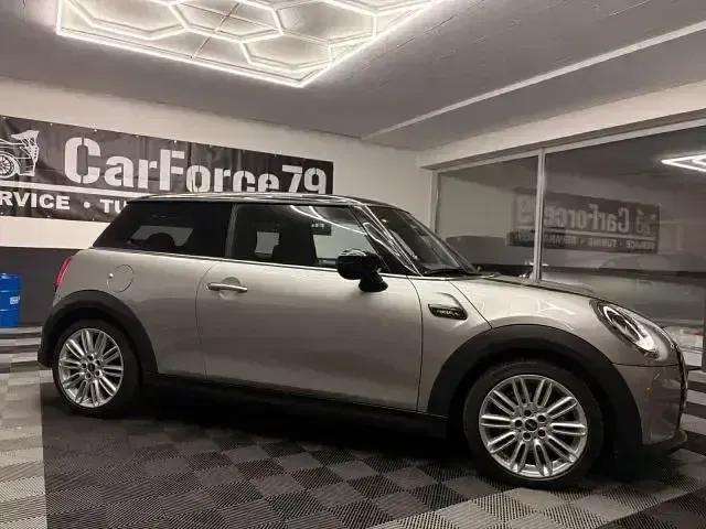 Gebraucht Mini Cooper 136 PS (100 kW) 2023 Grau Kleinwagen