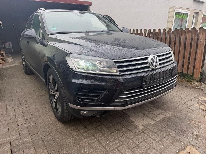 Gebraucht VW Touareg 262 PS (192 kW) 2016 Schwarz SUV