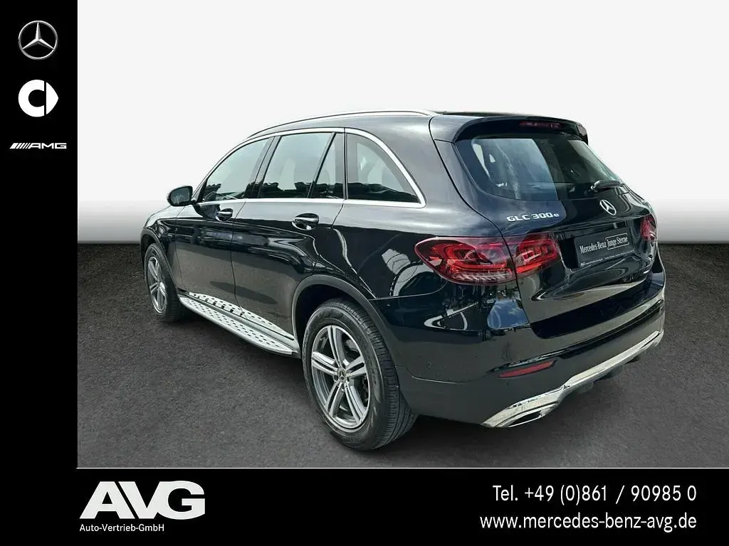 Gebraucht Mercedes GLC300e 320 PS (235 kW) 2021 Obsidianschwarz SUV