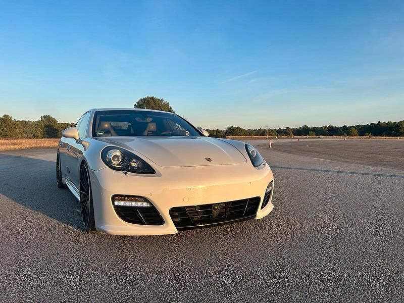 Gebraucht Porsche Panamera S Sport 400 PS (294 kW) 2012 Grau Kleinwagen