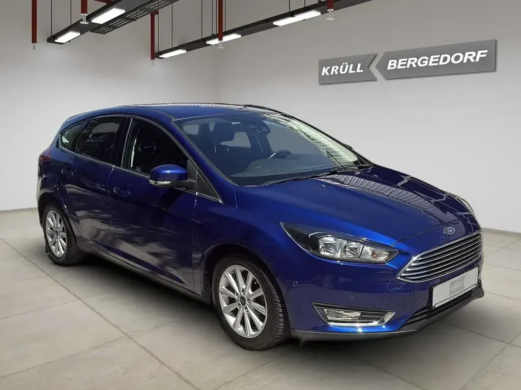Gebraucht Ford Focus Titanium 101 PS (74 kW) 2016 Blau Limousine