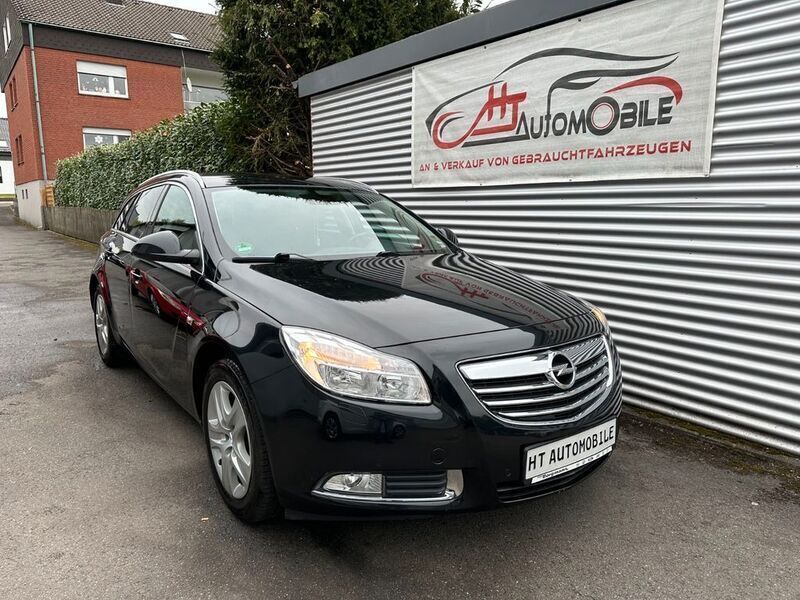 Schwarz Gebraucht 2012 Opel Insignia Kombi | 6.999 € (Fairer Preis) - Bild 1/4