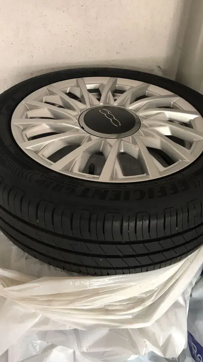 Gebraucht Fiat 500 Lounge 69 PS (50 kW) 2019 Grün Kleinwagen