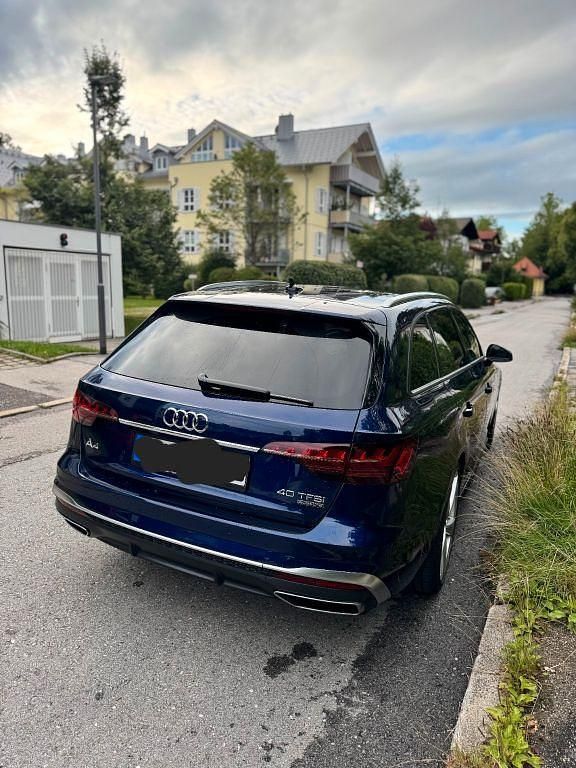 Gebraucht Audi A4 S-Line 204 PS (150 kW) 2023 Blau Kombi