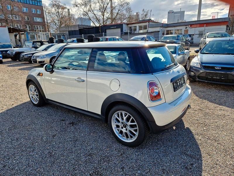 Second-hand Mini One D 90 CP (66 kW) 2011 Bej Hatchback