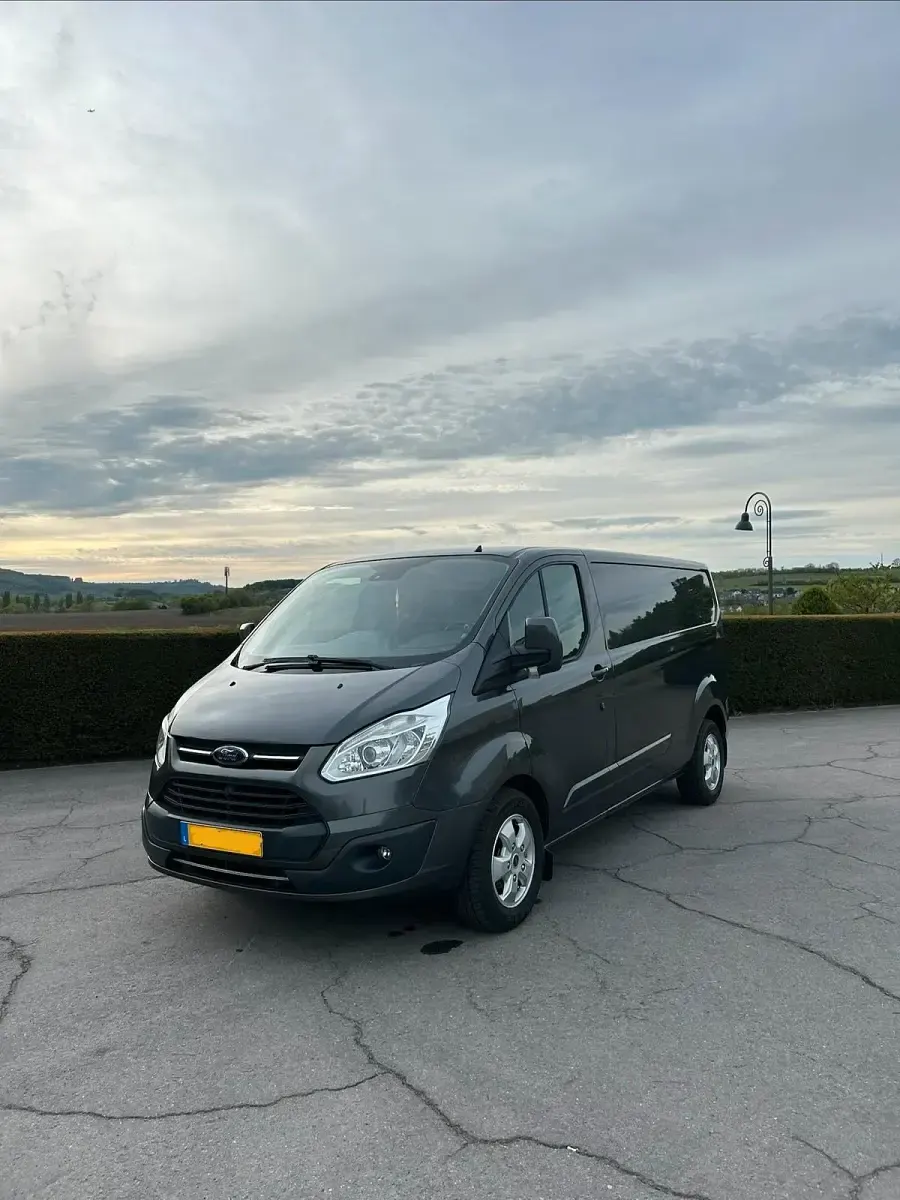 Gebraucht Ford Transit Custom 130 PS (95 kW) 2016 Grau Van / Kleinbus