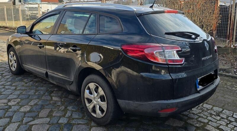 Schwarz Gebraucht 2016 Renault Mégane GrandTour LIMITED Kombi | 6.900 € (Guter Preis) - Bild 1/3