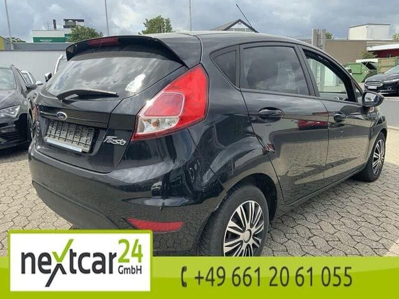 Gebraucht Ford Fiesta Trend 95 PS (69 kW) 2013 Black metallic Kleinwagen