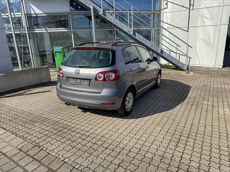 Gebraucht VW Golf VI Team 140 PS (102 kW) 2011 Grau Kleinwagen