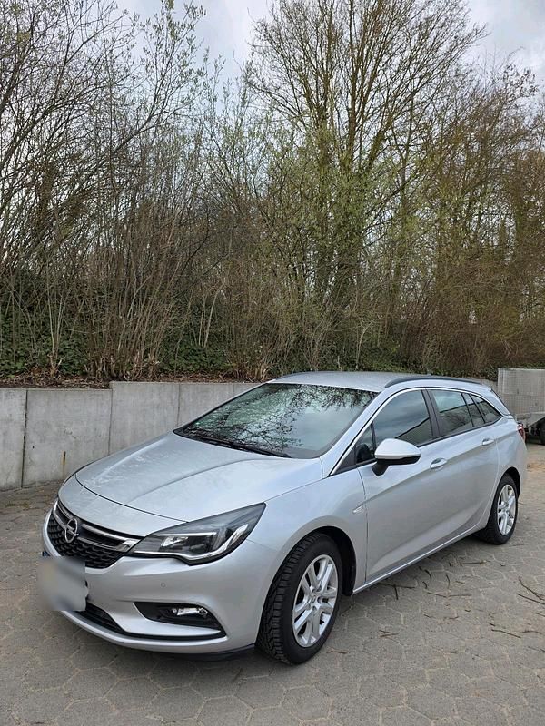 Gebraucht Opel Astra 136 PS (100 kW) 2016 Grau Kombi