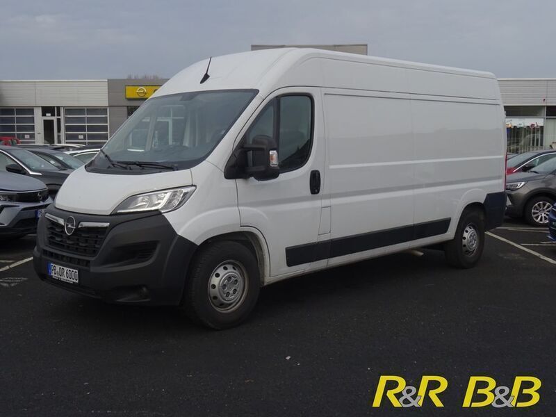 Casablanca weiß Gebraucht 2022 Opel Movano Edition Van | 32.900 € (Teuer) - Bild 1/4