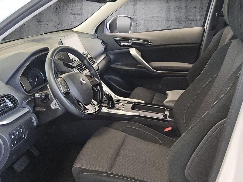 Gebraucht Mitsubishi Eclipse Cross Basis 98 PS (72 kW) 2022 Weiß (metallic) SUV