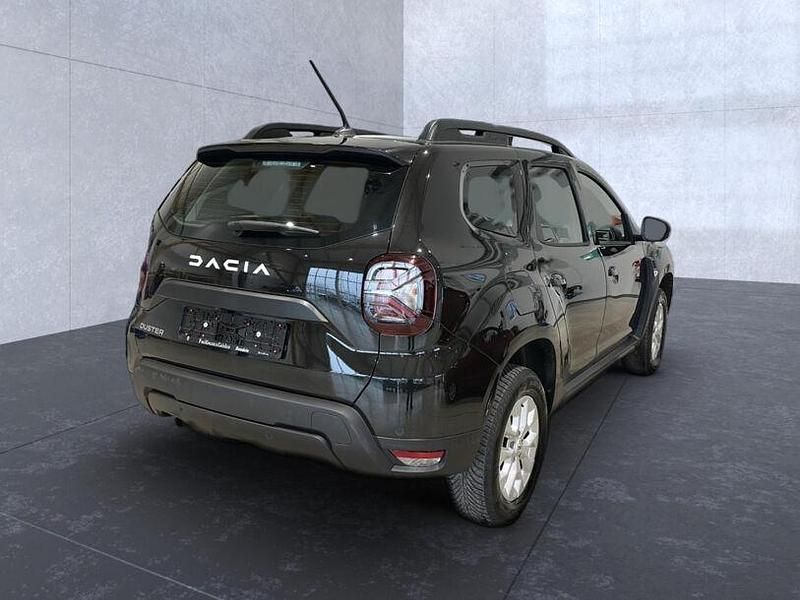 Gebraucht Dacia Duster Expression 131 PS (96 kW) 2024 Perlmuttschwarz perleffekt (metallic) SUV