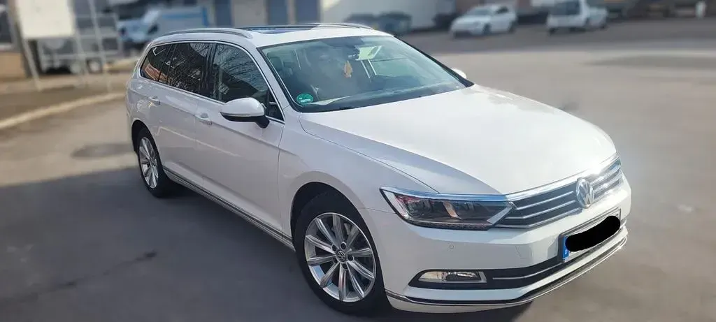 Gebraucht VW Passat Highline 150 PS (110 kW) 2017 Weiß Kombi