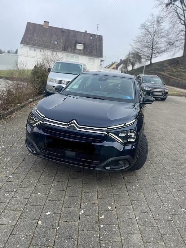 Gebraucht Citroën C4 131 PS (96 kW) 2024 Blau SUV