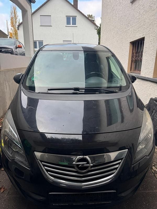 Schwarz Gebraucht 2011 Opel Meriva OPC Van / Kleinbus | 3.190 € (Guter Preis) - Bild 1/4