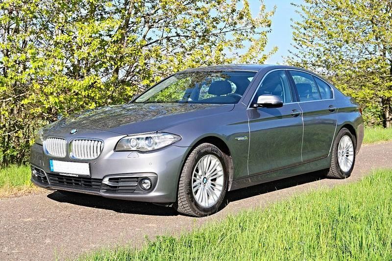 Grau Gebraucht 2013 BMW 535 Limousine | 17.500 € (Guter Preis) - Bild 1/4
