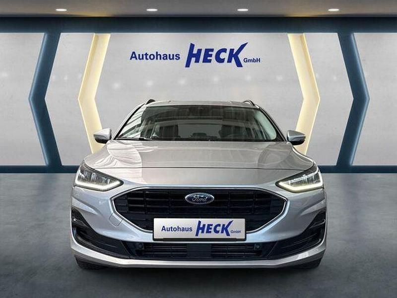 Gebraucht Ford Focus Cool & Connect 125 PS (91 kW) 2022 Silber Limousine