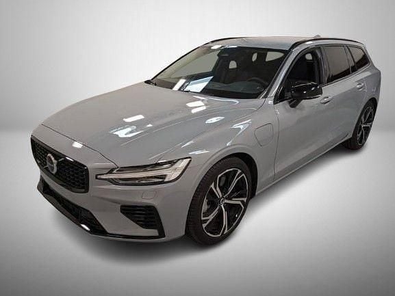 Vapour grey Gebraucht 2024 Volvo V60 Plus Kombi | 41.990 € (Fairer Preis) - Bild 1/4