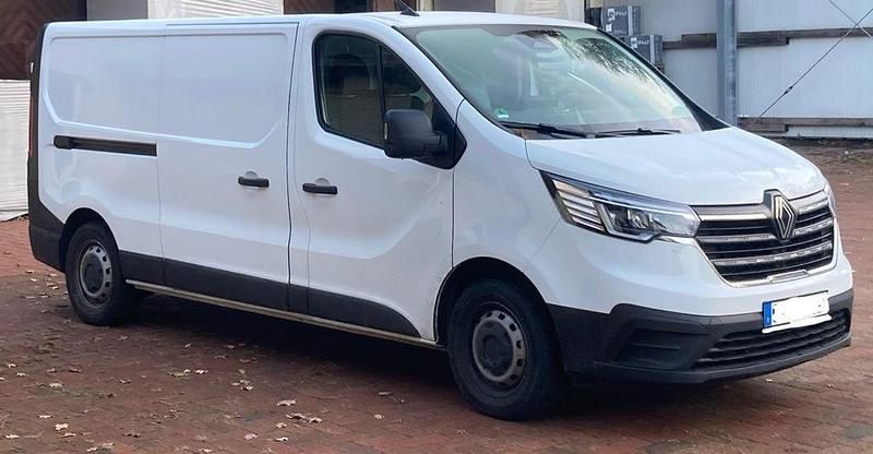 Gebraucht Renault Trafic 131 PS (96 kW) 2025 Weiß Van / Kleinbus