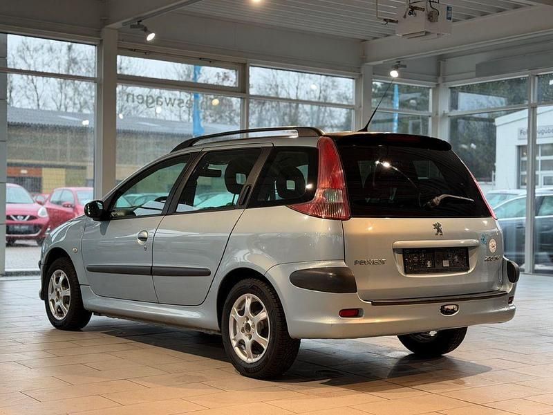 Gebraucht Peugeot 206 Filou 75 PS (55 kW) 2006 Grau Kombi