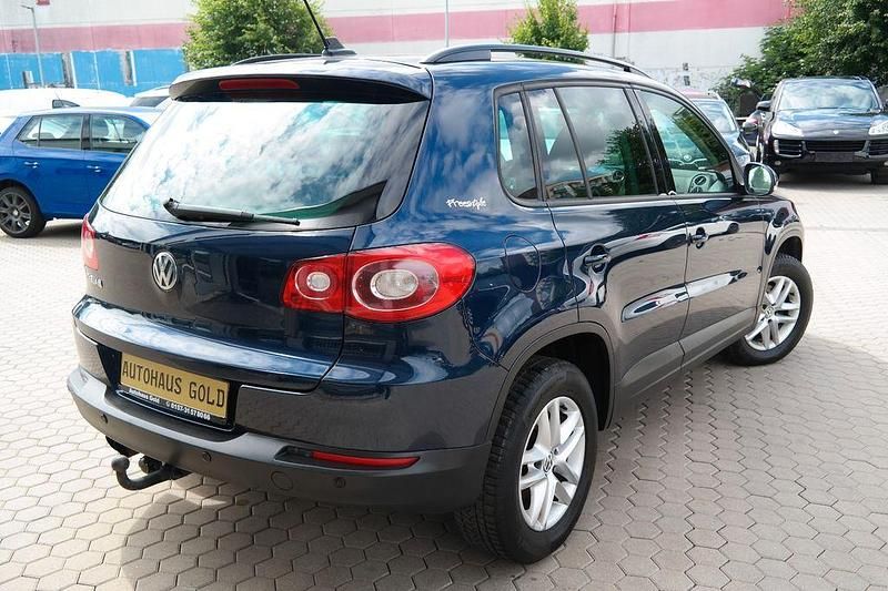 Gebraucht VW Tiguan Freestyle 150 PS (110 kW) 2011 Blau SUV