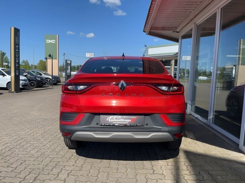 Gebraucht Renault Arkana Zen 140 PS (102 kW) 2021 Rot SUV