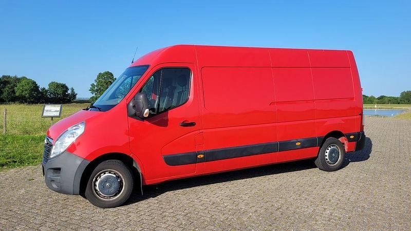 Gebraucht Opel Movano 145 PS (106 kW) 2018 Rot Limousine