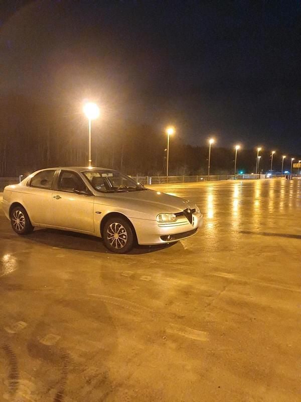 Gebraucht Alfa Romeo 156 144 PS (105 kW) 2000 Silber Limousine