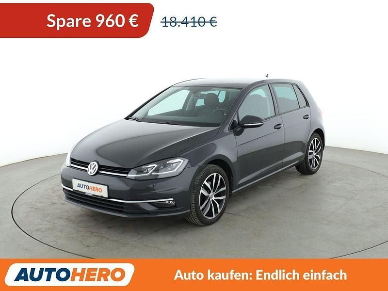 Grau Gebraucht 2018 VW Golf VII Highline Limousine | 17.450 € (Fairer Preis) - Bild 1/3