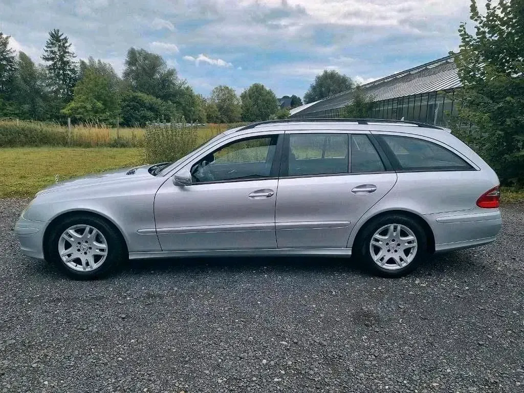 Gebraucht Mercedes E200 184 PS (135 kW) 2008 Silber Kombi