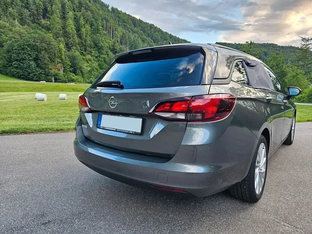 Gebraucht Opel Astra 150 PS (110 kW) 2019 Grau Kombi