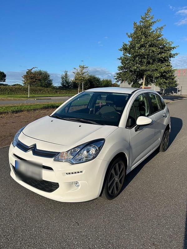 Weiß Gebraucht 2016 Citroën C3 Kleinwagen | 3.199 € (Superpreis) - Bild 1/4