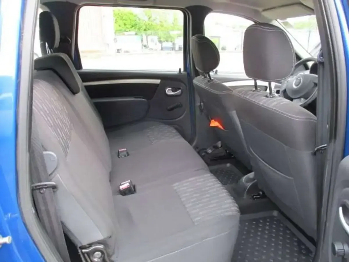 Gebraucht Dacia Logan 105 PS (77 kW) 2011 Blau Kombi