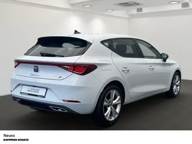 Gebraucht Seat Leon FR 150 PS (110 kW) 2025 Weiss Limousine