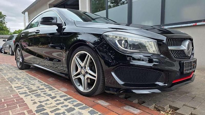 Gebraucht Mercedes CLA180 AMG line 122 PS (89 kW) 2015 Schwarz Coupé