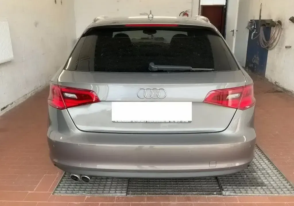 Używany Audi A3 Comfort 179 KM (131 kW) 2013 Szary Sedan/Limuzyna