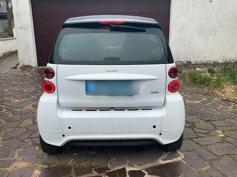 Gebraucht Smart ForTwo Coupé 71 PS (52 kW) 2014 Weiß Coupé