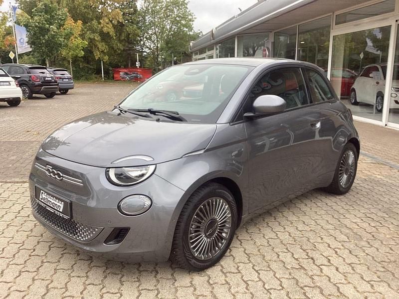 Grau Gebraucht 2021 Fiat 500e Icon Kleinwagen | 16.890 € (Fairer Preis) - Bild 1/4