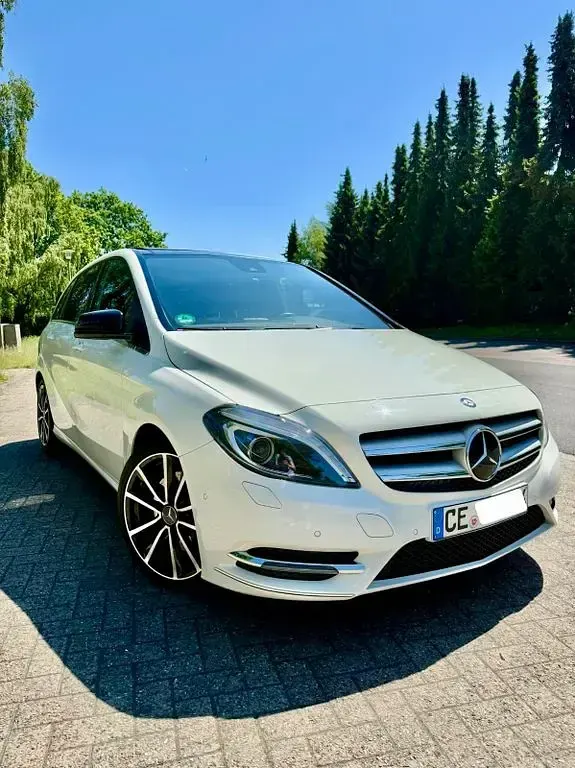 Occasion Mercedes B250 211 ch (155 kW) 2014 Blanc Monospace