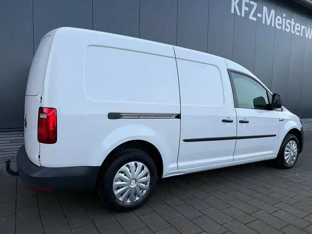Usata VW Caddy 102 CV (75 kW) 2018 Bianco Monovolume