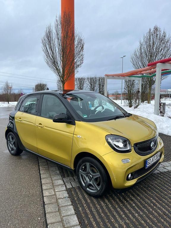 Gelb Gebraucht 2016 Smart ForFour Edition #1 Kleinwagen | 6.000 € (Guter Preis) - Bild 1/4