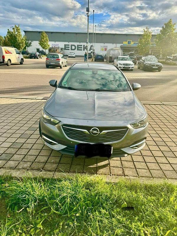 Grau Gebraucht 2020 Opel Insignia Business Edition Kombi | 10.900 € (Guter Preis) - Bild 1/4