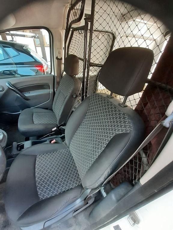 Weiß Gebraucht 2013 Renault Kangoo Van / Kleinbus | 2.500 € (Superpreis) - Bild 1/4
